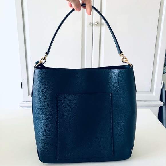 Michael Kors Hayes Collection Grommet Quality Leather Bucket Tote Bag Navy Blue - Picture 3 of 12